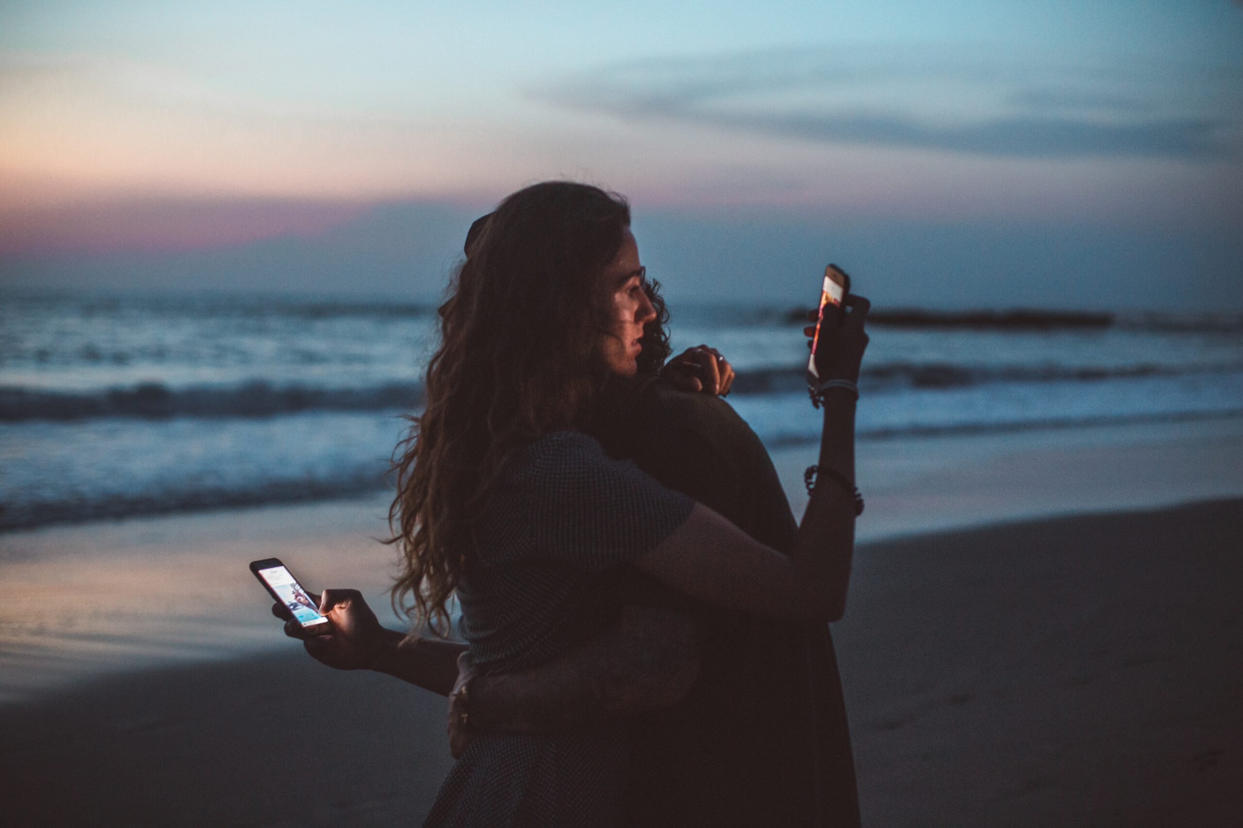 Challenges of Romantic Relationships in the Digital Age